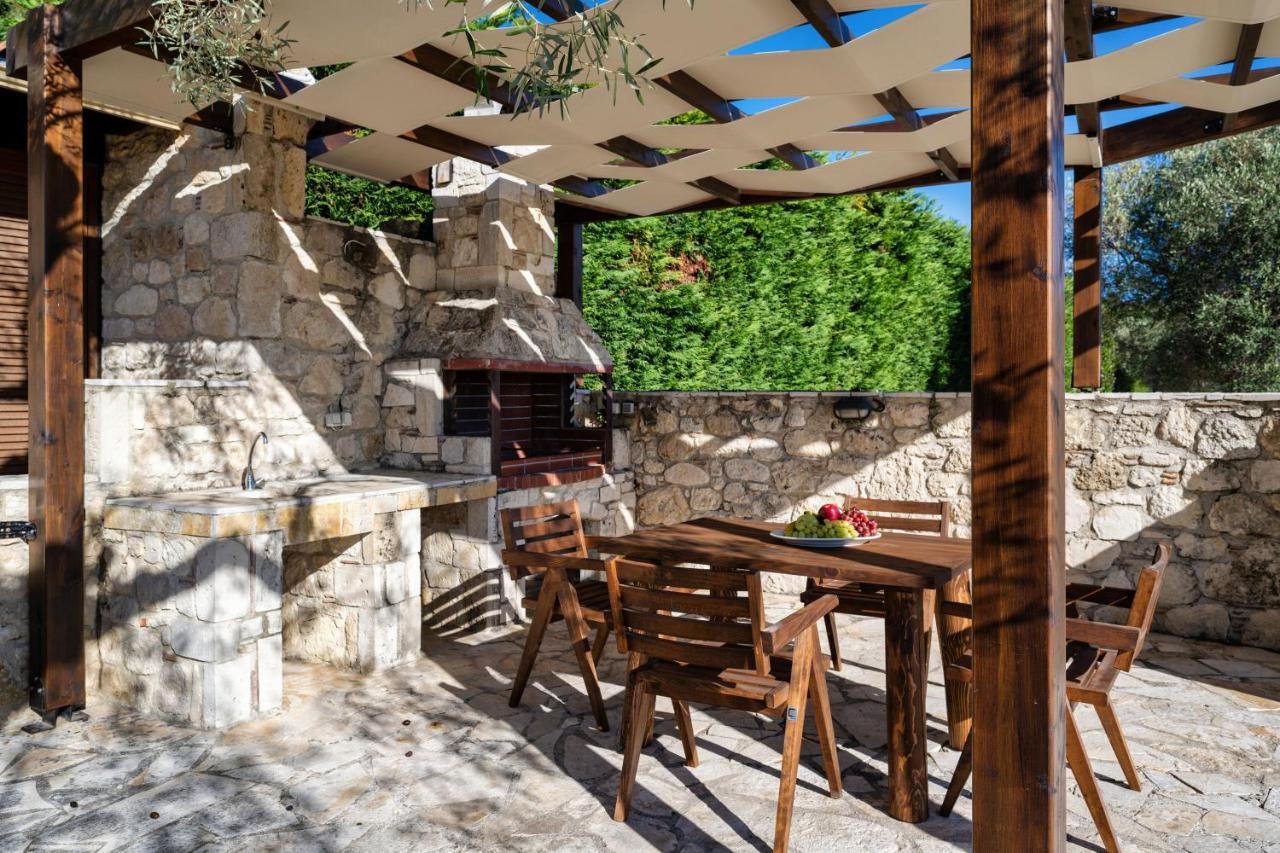 Palmrise Luxury Villas By Travel Pro Services - Nea Skioni Halkidiki ภายนอก รูปภาพ